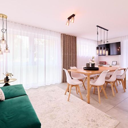 Xzllenz - 4 Schlafzimmer, Zentral, Parken, U-Bahn, 2 Baeder, 4 Smart-Tv, Optional Einzelbett Nuremberg Bagian luar foto