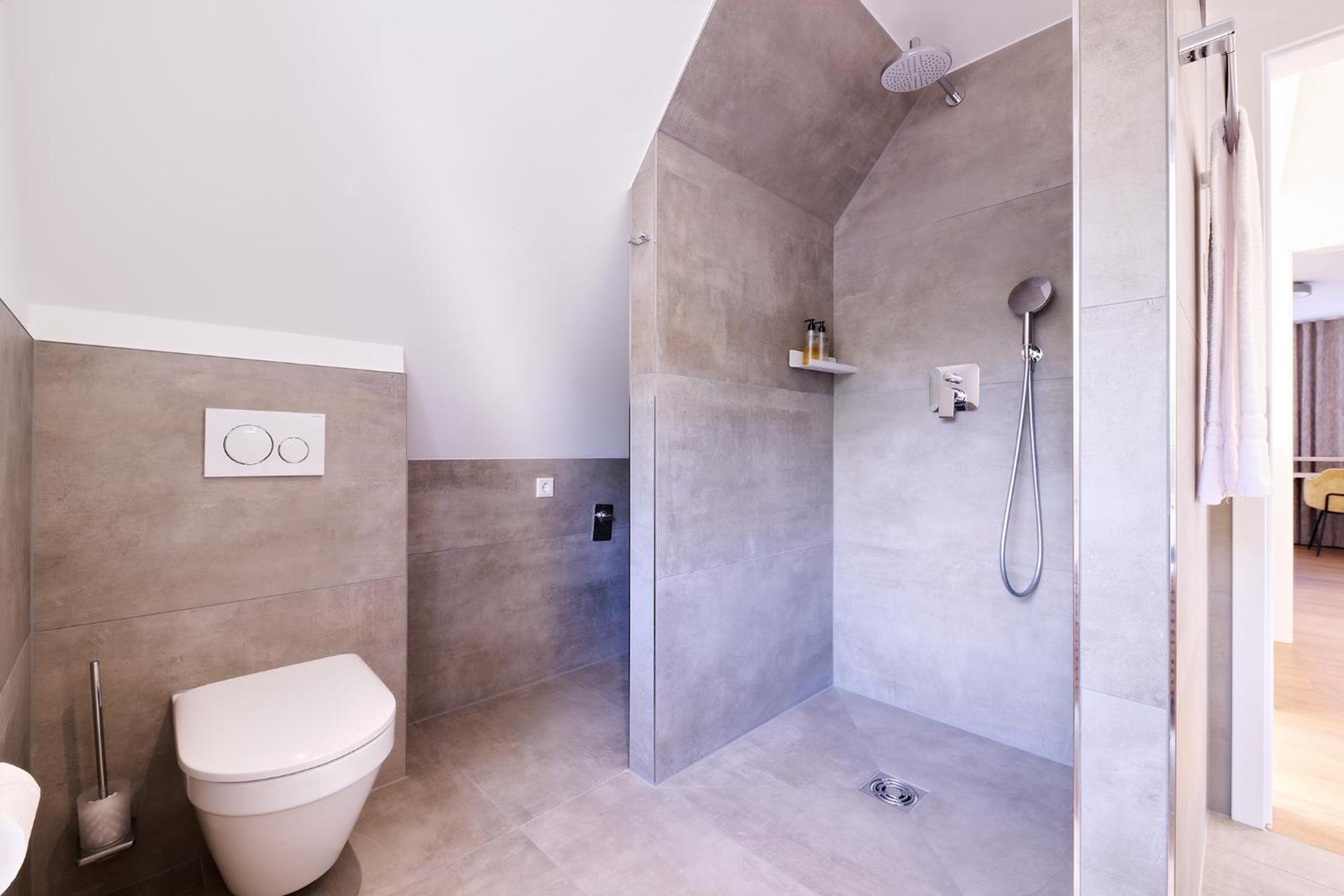 Xzllenz - 4 Schlafzimmer, Zentral, Parken, U-Bahn, 2 Baeder, 4 Smart-Tv, Optional Einzelbett Nuremberg Bagian luar foto
