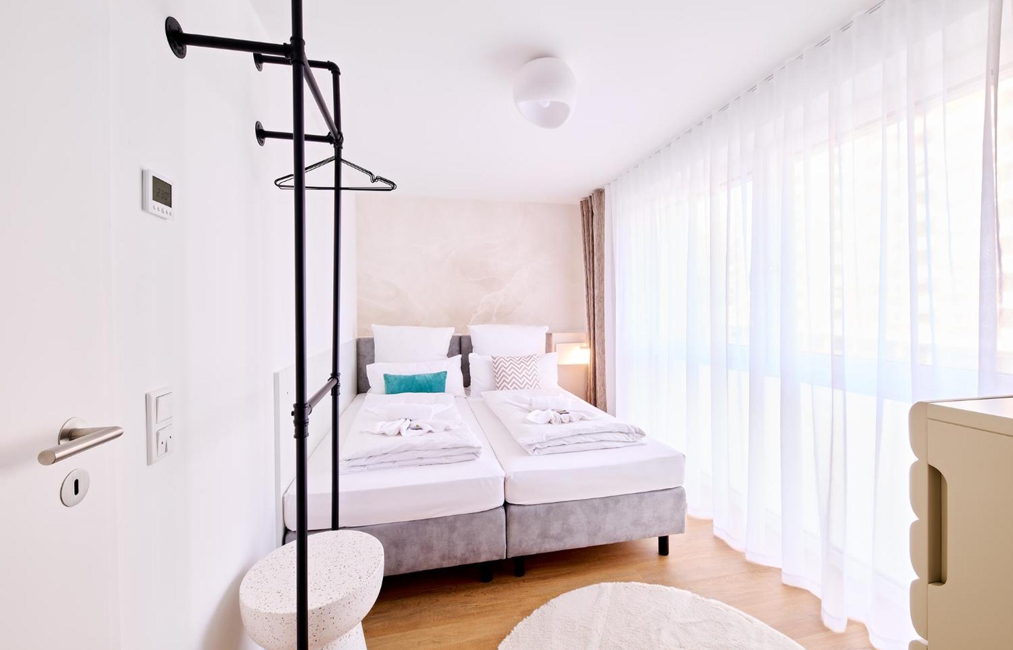 Xzllenz - 4 Schlafzimmer, Zentral, Parken, U-Bahn, 2 Baeder, 4 Smart-Tv, Optional Einzelbett Nuremberg Bagian luar foto