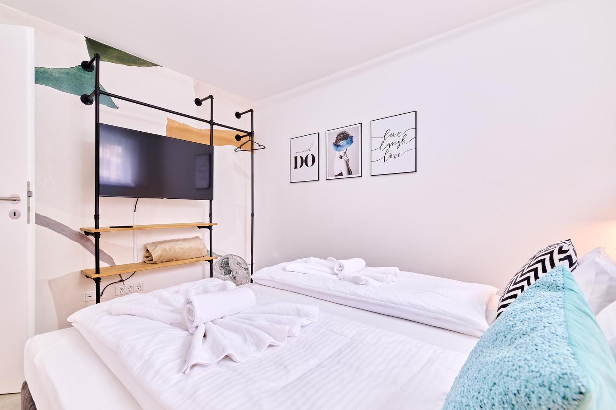 Xzllenz - 4 Schlafzimmer, Zentral, Parken, U-Bahn, 2 Baeder, 4 Smart-Tv, Optional Einzelbett Nuremberg Bagian luar foto